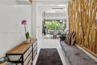 Propiedad en alquiler con 4 habitaciones y 3.5 baños en Miami