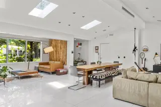 Propiedad en alquiler con 4 habitaciones y 3.5 baños en Miami