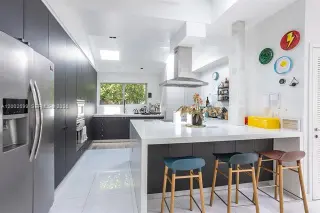 Propiedad en alquiler con 4 habitaciones y 3.5 baños en Miami