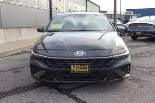 2024 Hyundai Elantra SEL IVT