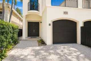 Propiedad en alquiler con 3 habitaciones y 2.5 baños en Miami