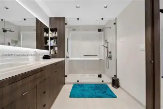 Propiedad en alquiler con 3 habitaciones y 2 baños en Miami