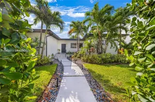 Propiedad en alquiler con 3 habitaciones y 2 baños en Miami