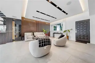 Propiedad en alquiler con 3 habitaciones y 2 baños en Miami