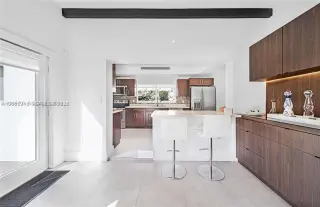 Propiedad en alquiler con 3 habitaciones y 2 baños en Miami