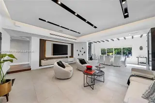 Propiedad en alquiler con 3 habitaciones y 2 baños en Miami