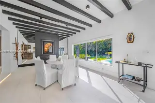 Propiedad en alquiler con 3 habitaciones y 2 baños en Miami