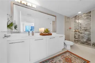 Propiedad en alquiler con 3 habitaciones y 3 baños en Miami