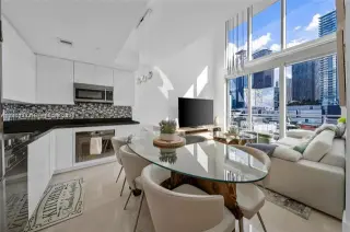 Propiedad en alquiler con 3 habitaciones y 3 baños en Miami