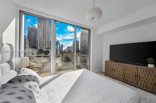 Propiedad en alquiler con 3 habitaciones y 3 baños en Miami