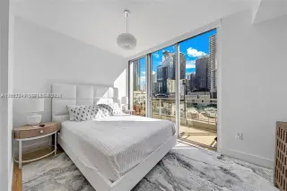 Propiedad en alquiler con 3 habitaciones y 3 baños en Miami