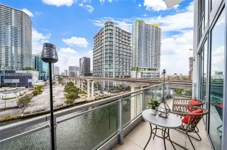 Propiedad en alquiler con 3 habitaciones y 3 baños en Miami