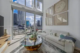 Propiedad en alquiler con 3 habitaciones y 3 baños en Miami