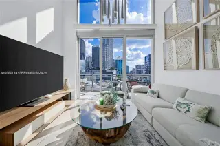 Propiedad en alquiler con 3 habitaciones y 3 baños en Miami