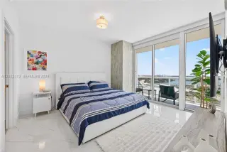 Propiedad en alquiler con 2 habitaciones y 2 baños en Miami