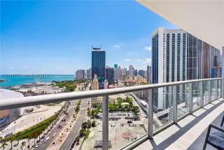 Propiedad en alquiler con 2 habitaciones y 2 baños en Miami
