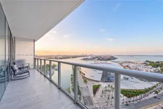 Propiedad en alquiler con 2 habitaciones y 2 baños en Miami