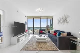 Propiedad en alquiler con 2 habitaciones y 2 baños en Miami