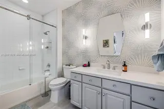 Propiedad en alquiler con 2 habitaciones y 2 baños en Miami