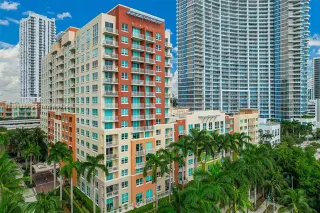 Propiedad en alquiler con 2 habitaciones y 2 baños en Miami