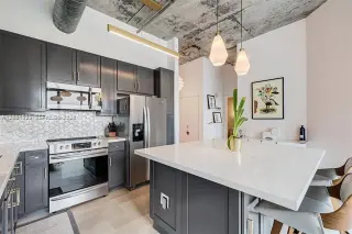 Propiedad en alquiler con 2 habitaciones y 2 baños en Miami