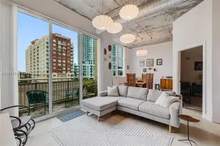 Propiedad en alquiler con 2 habitaciones y 2 baños en Miami