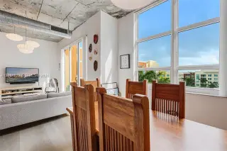 Propiedad en alquiler con 2 habitaciones y 2 baños en Miami