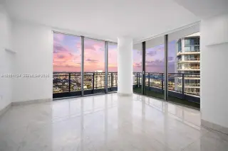 Propiedad en alquiler con 2 habitaciones y 2.5 baños en Miami