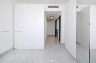 Propiedad en alquiler con 2 habitaciones y 2.5 baños en Miami