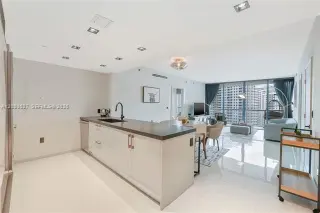 Propiedad en alquiler con 2 habitaciones y 2 baños en Miami