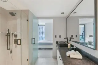 Propiedad en alquiler con 2 habitaciones y 2 baños en Miami