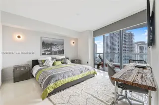 Propiedad en alquiler con 2 habitaciones y 2 baños en Miami