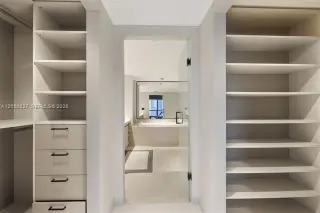 Propiedad en alquiler con 2 habitaciones y 2 baños en Miami