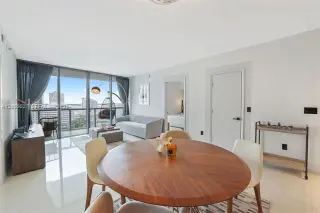 Propiedad en alquiler con 2 habitaciones y 2 baños en Miami