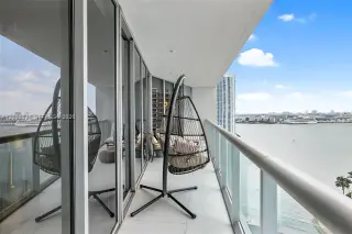 Propiedad en alquiler con 2 habitaciones y 2 baños en Miami