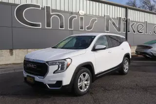 2024 GMC Terrain FWD 4dr SLE