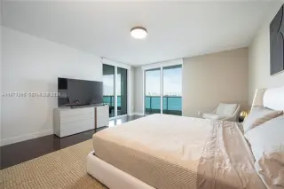 Propiedad en alquiler con 2 habitaciones y 2 baños en Miami
