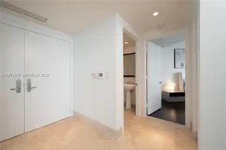 Propiedad en alquiler con 2 habitaciones y 2 baños en Miami