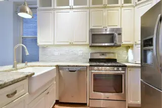 Propiedad en alquiler con 3 habitaciones y 2 baños en Chicago