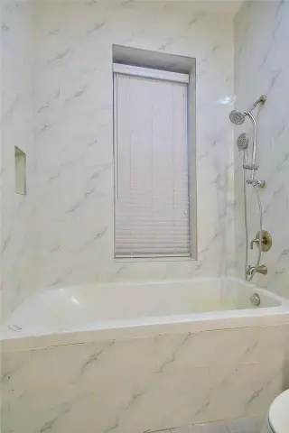 Propiedad en alquiler con 3 habitaciones y 2 baños en Chicago