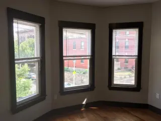 Propiedad en alquiler con 5 habitaciones y 3 baños en Jamaica Plain