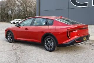 2025 Kia K4 LXS FWD