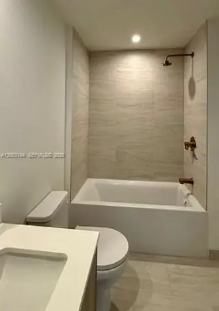 Propiedad en alquiler con 1 dormitorio y 1 baño en Miami