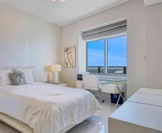 Propiedad en alquiler con 2 habitaciones y 2.5 baños en Miami