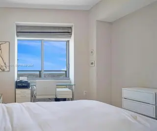 Propiedad en alquiler con 2 habitaciones y 2.5 baños en Miami
