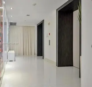 Propiedad en alquiler con 2 habitaciones y 2.5 baños en Miami