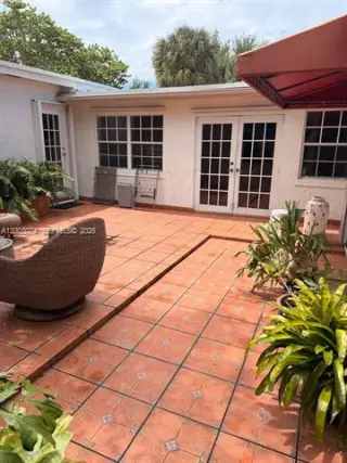 Propiedad en alquiler con 4 habitaciones y 3 baños en Key Biscayne