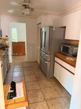 Propiedad en alquiler con 4 habitaciones y 3 baños en Key Biscayne