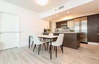 Propiedad en alquiler con 2 habitaciones y 2 baños en Miami