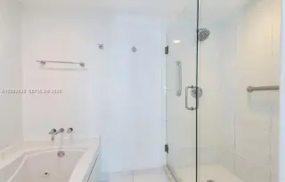 Propiedad en alquiler con 2 habitaciones y 2 baños en Miami